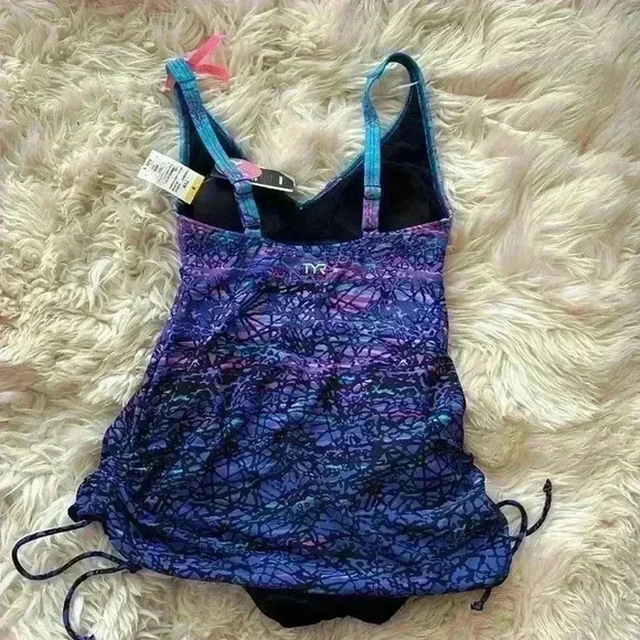NWT TYR swimsuit - Picture 4 of 7